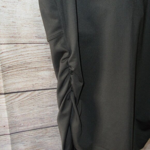 Athleta I V-Neck Active Tank Ruched Sides Built-In Bra Size 34B - Picture 3 of 3